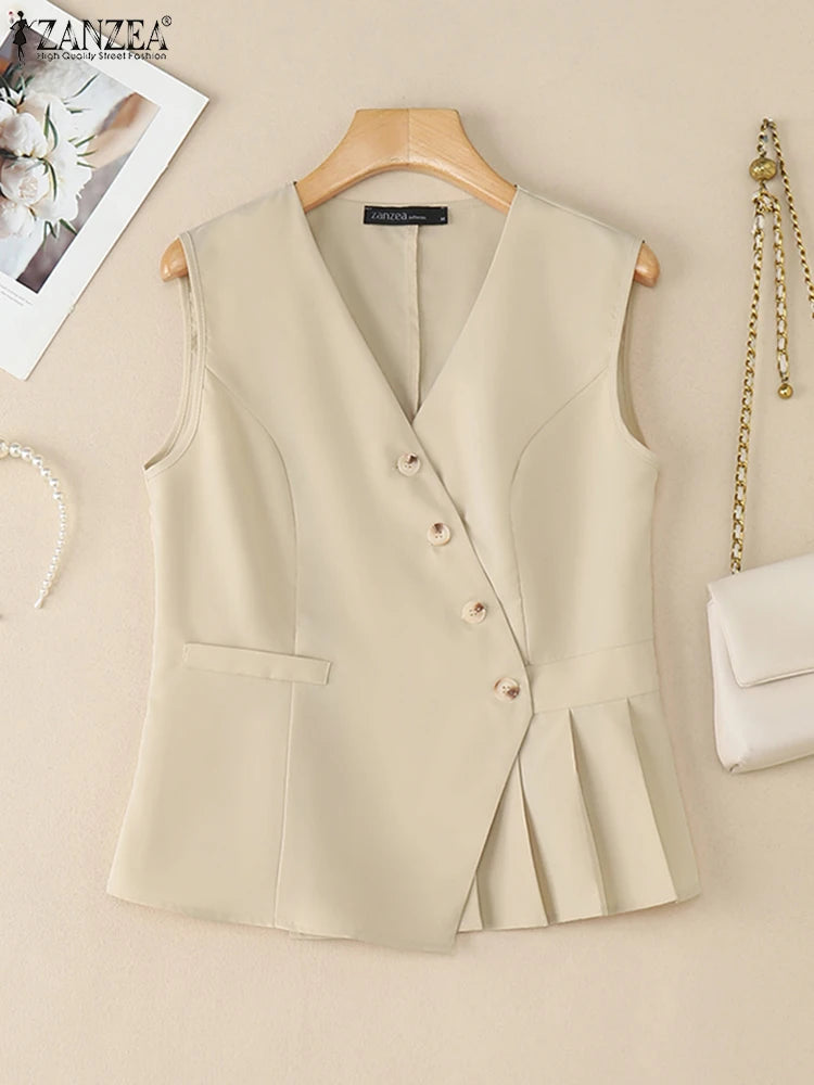 Gestept vest met diagonale knoopsluiting en plooizoom